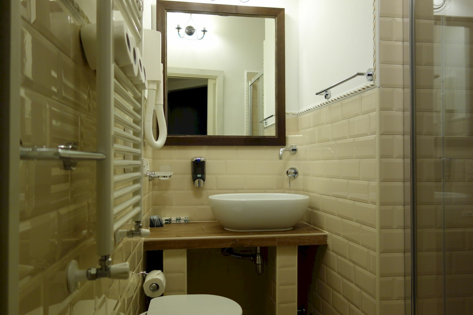 Hotel Off à Rome Extérieur photo